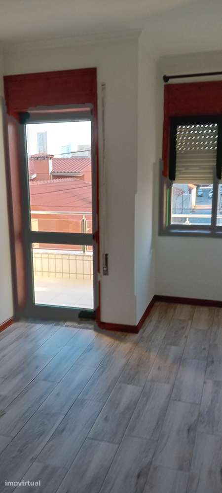 Arrendo Apartamento T1 em Aver-o-Mar com vistas Mar - Grande imagem: 5/5