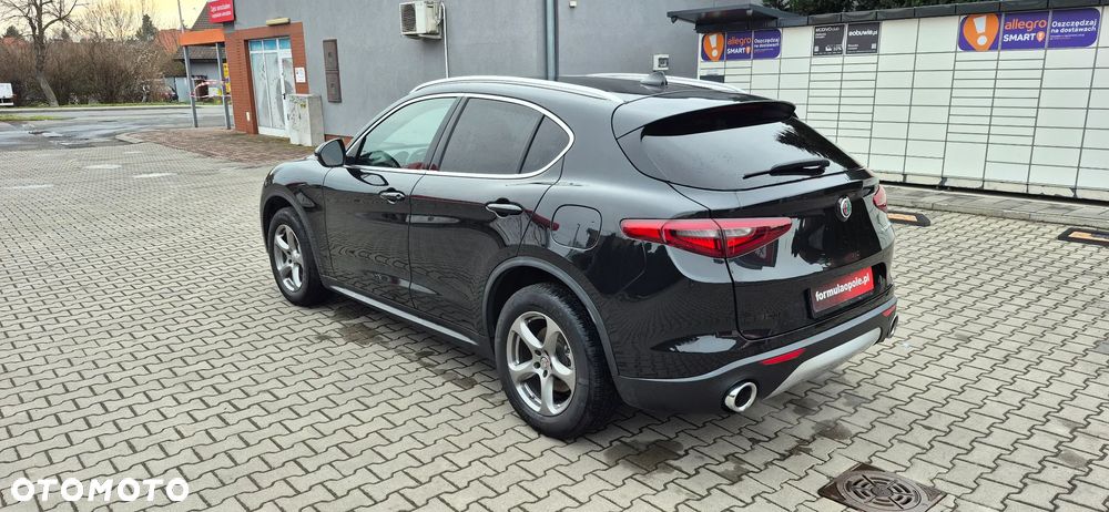 Alfa Romeo Stelvio - 7