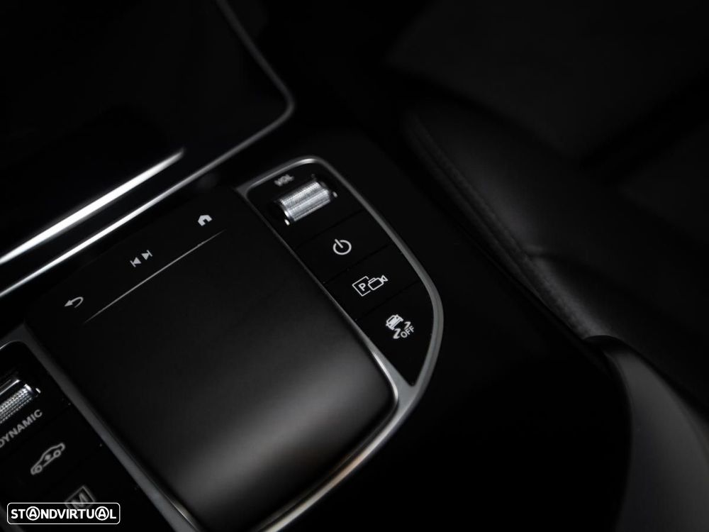 Mercedes-Benz GLC 300 de 4Matic - 23