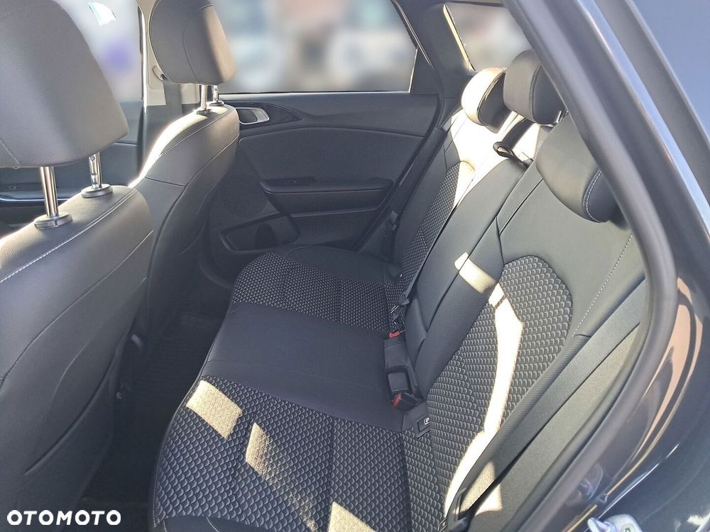 Kia Ceed 1.5 T-GDI L DCT - 19
