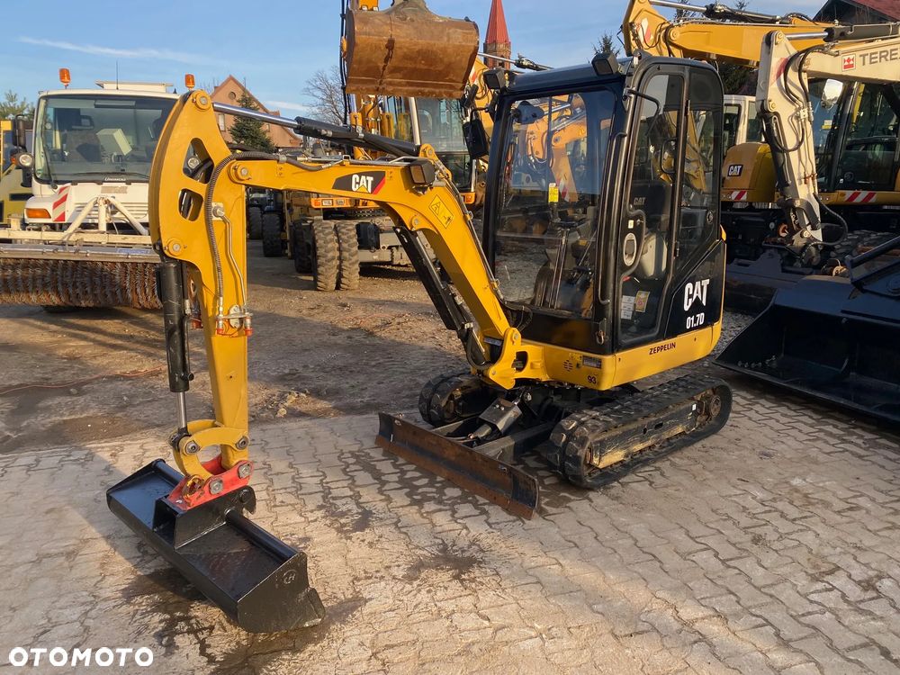 Caterpillar CAT 301.7D, 2250 MTH, Z NIEMIEC, DŁUŻSZY ZASIĘG, ROZSUWANE PODWOZIE, SUPER STAN - 8
