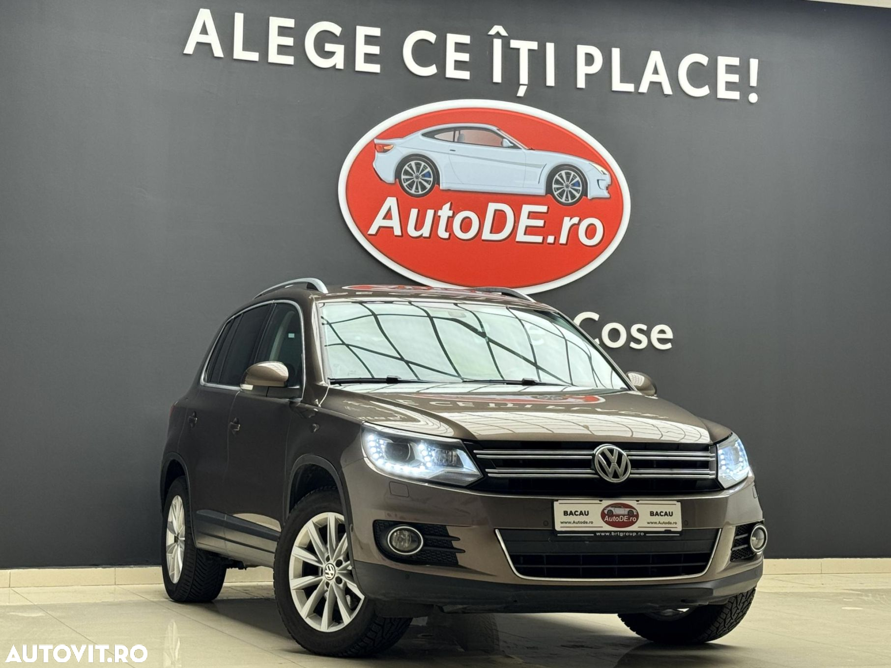 Volkswagen Tiguan - 2