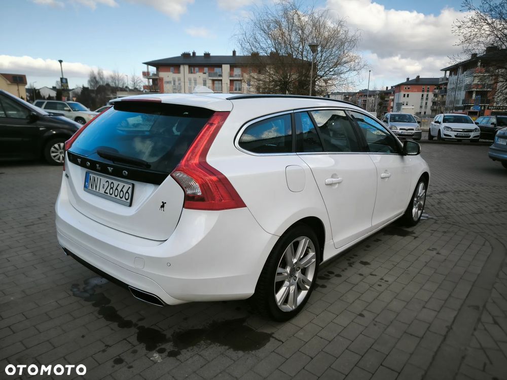 Volvo V60 D4 Kinetic - 6