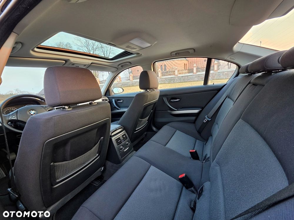 BMW Seria 3 - 30