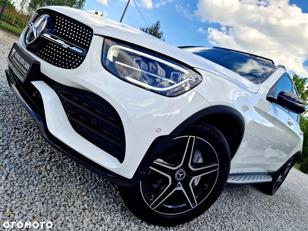 Mercedes-Benz GLC 300 de 4Matic 9G-TRONIC AMG Line Plus - 34