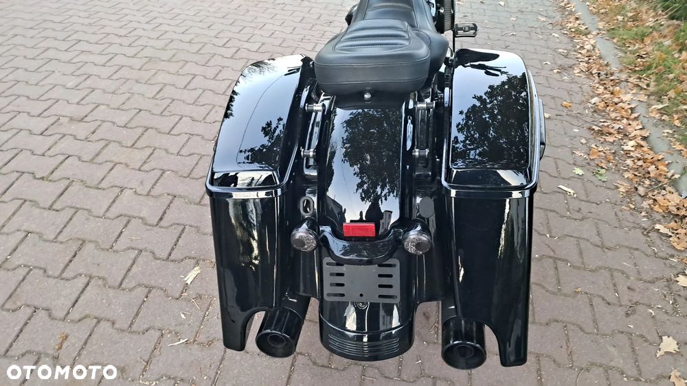 Harley-Davidson Touring Street Glide - 20