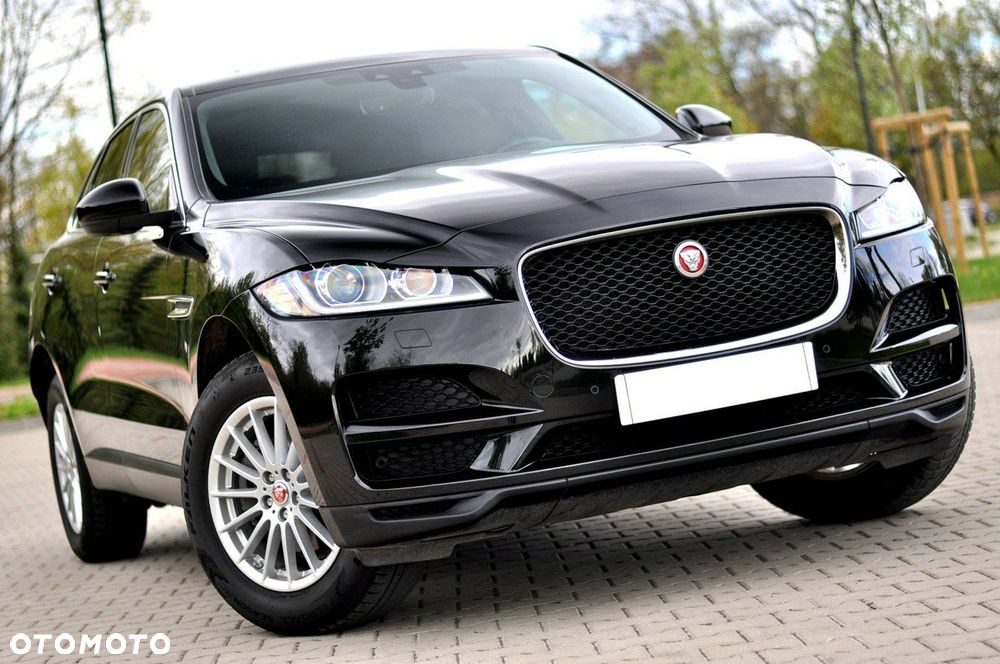 Jaguar F-Pace 20d Portfolio - 32