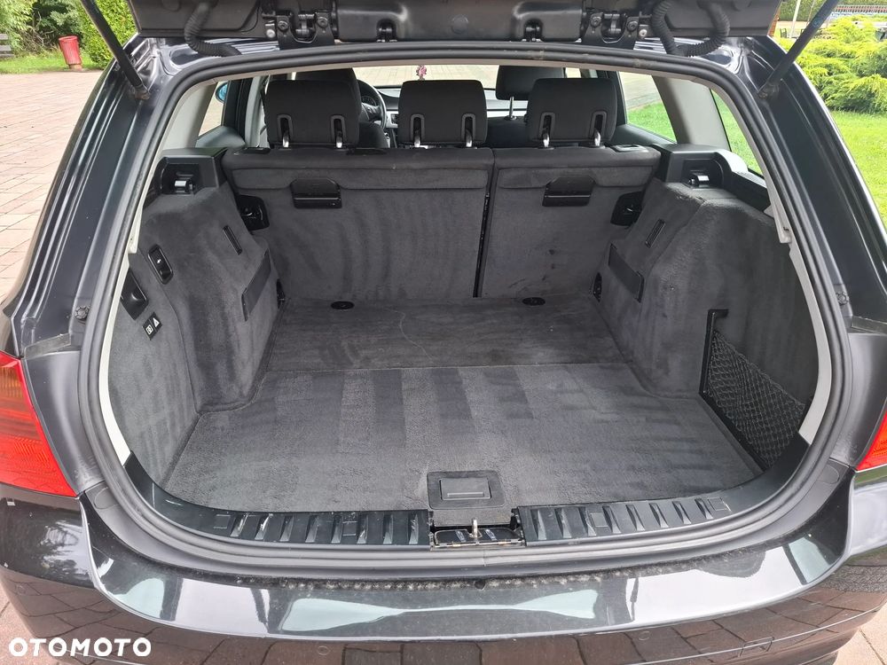 BMW Seria 3 318i - 10