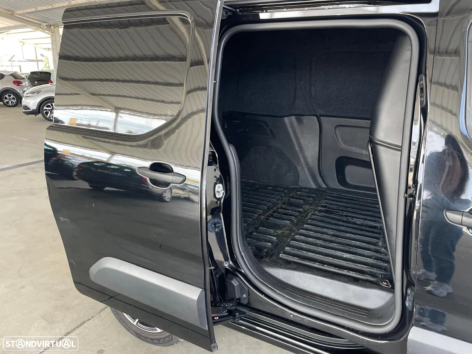 Citroën Berlingo 1.6 BlueHDI 3Lug - 32