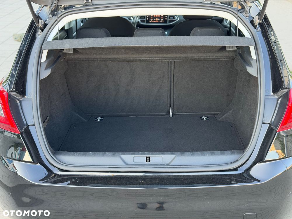 Peugeot 308 PureTech 110 Stop & Start Style - 11