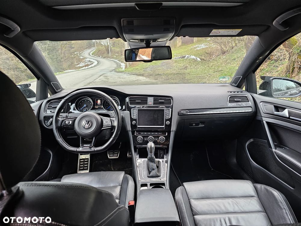 Volkswagen Golf - 15