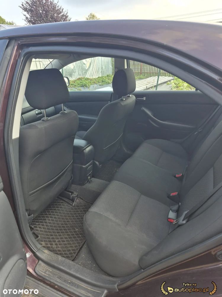 Toyota Avensis 2.0 D-4D Luna - 8