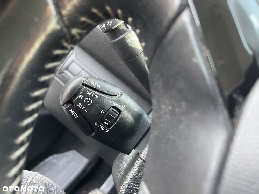 Peugeot 308 1.6 BlueHDi Business Line S&S - 25