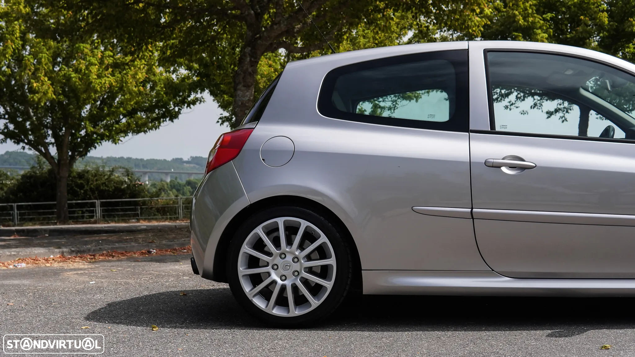 Renault Clio 2.0 16V Sport - 22
