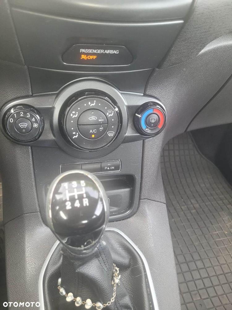 Ford Fiesta 1.0 Gold X EU6 - 6