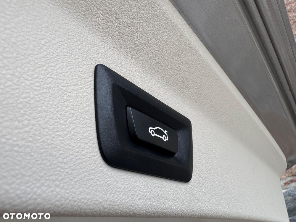 BMW iX3 80kWh Impressive - 23