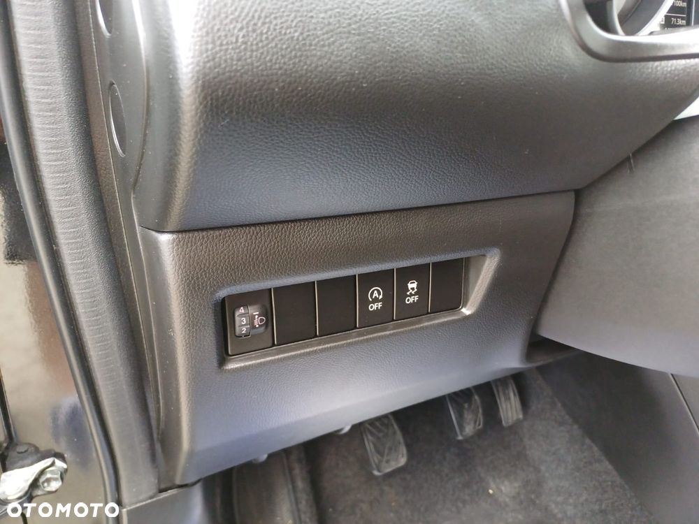 Suzuki Swift 1.2 Premium Plus - 23