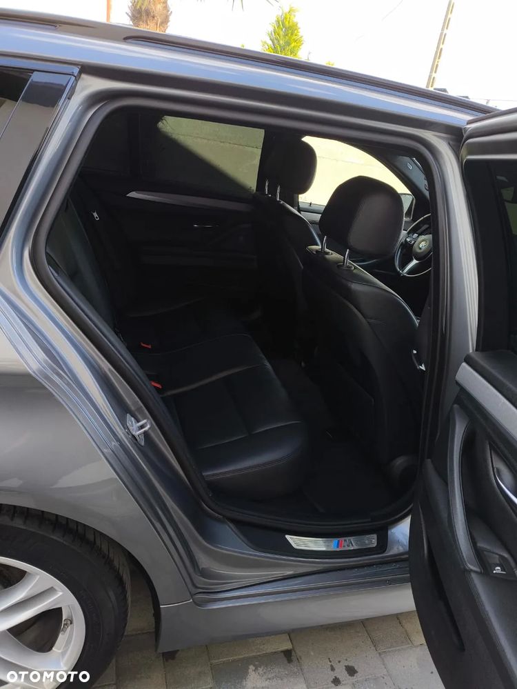 BMW Seria 5 535d xDrive Touring - 13