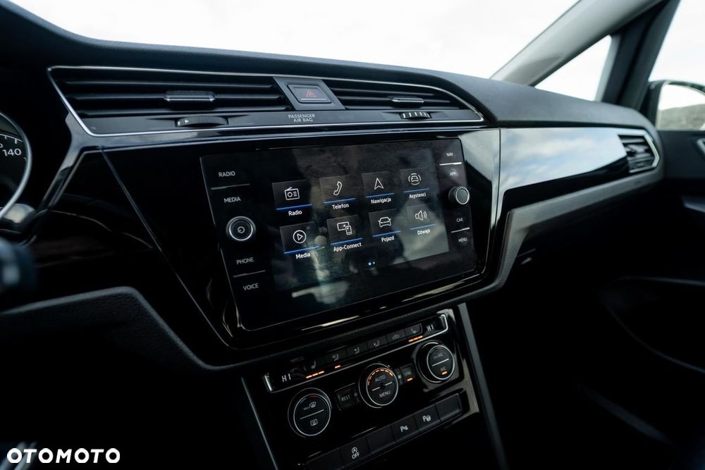 Volkswagen Touran 2.0 TDI SCR (BlueMotion Technology) DSG Comfortline - 27