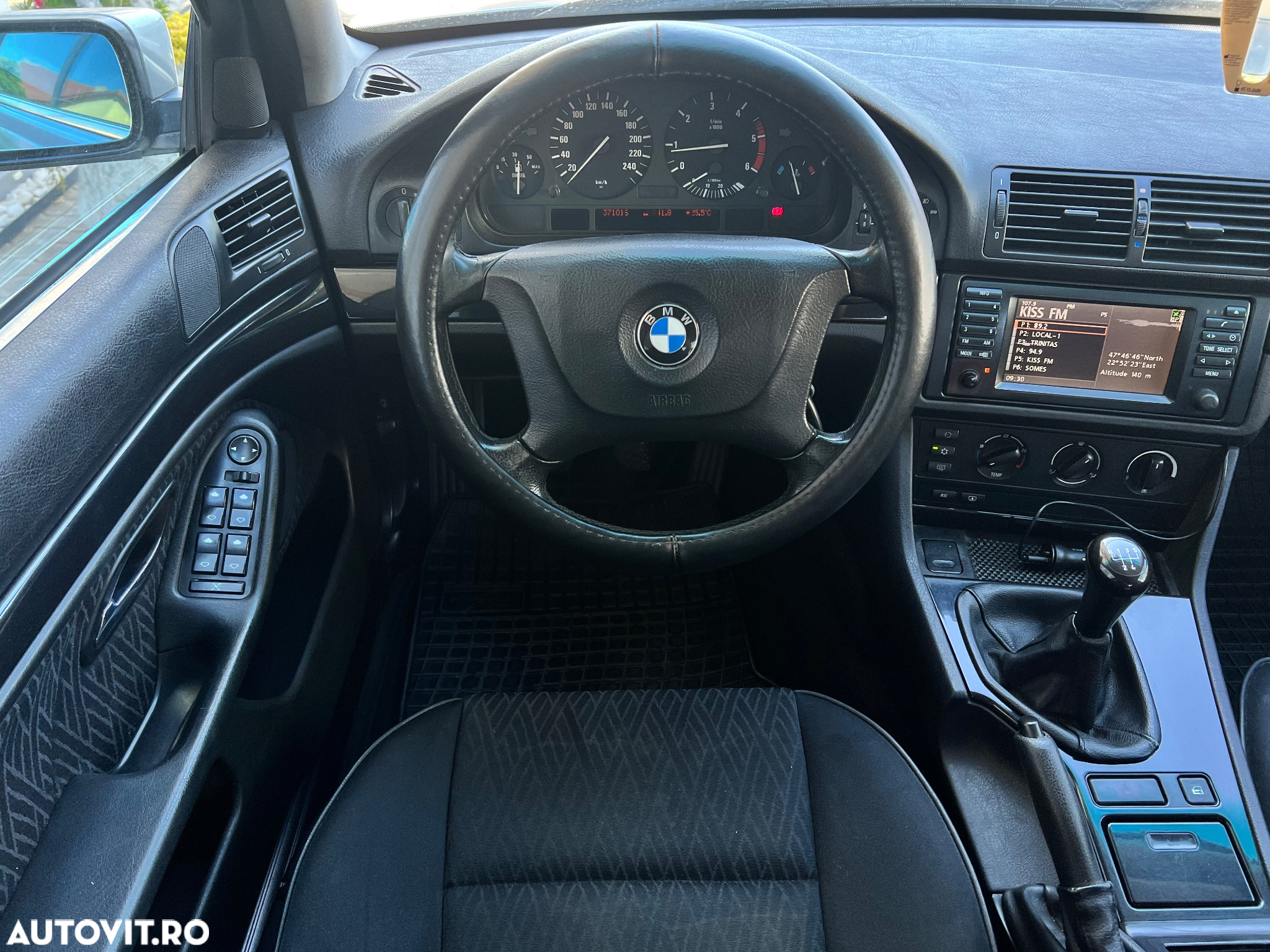 BMW Seria 5 520d Touring - 5
