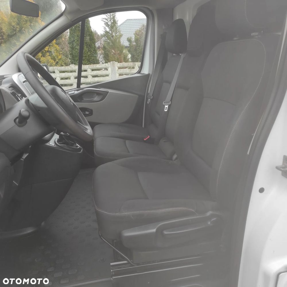 Renault Trafic - 11