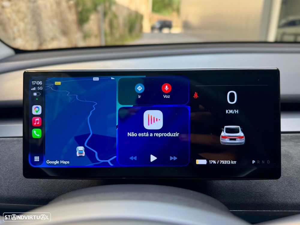 Tesla Model Y Long Range Dual Motor AWD - 28
