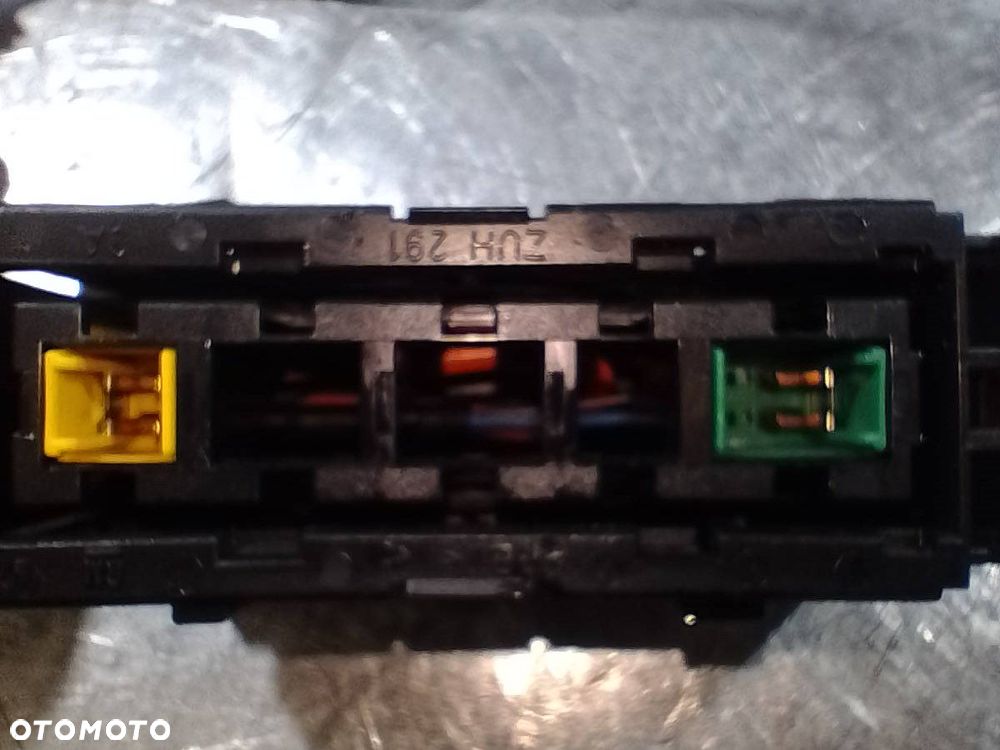 ZAPINKI, SPINKI PASA PRZÓD KOMPLET OPEL ASTRA H 13127266  13127267 1.7 CDTI - 5