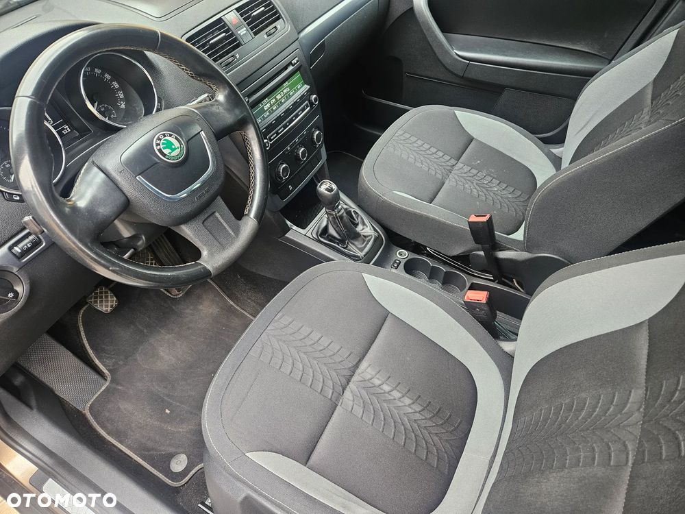 Skoda Yeti 1.4 TSI Adventure - 9