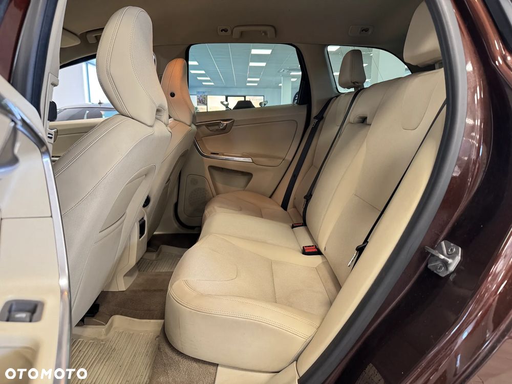 Volvo XC 60 D4 Drive-E Kinetic - 9