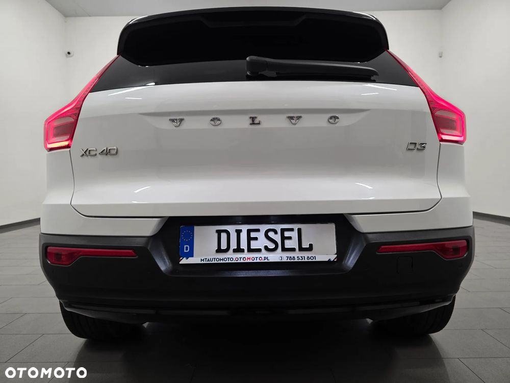 Volvo XC 40 D3 SCR R-Design - 37