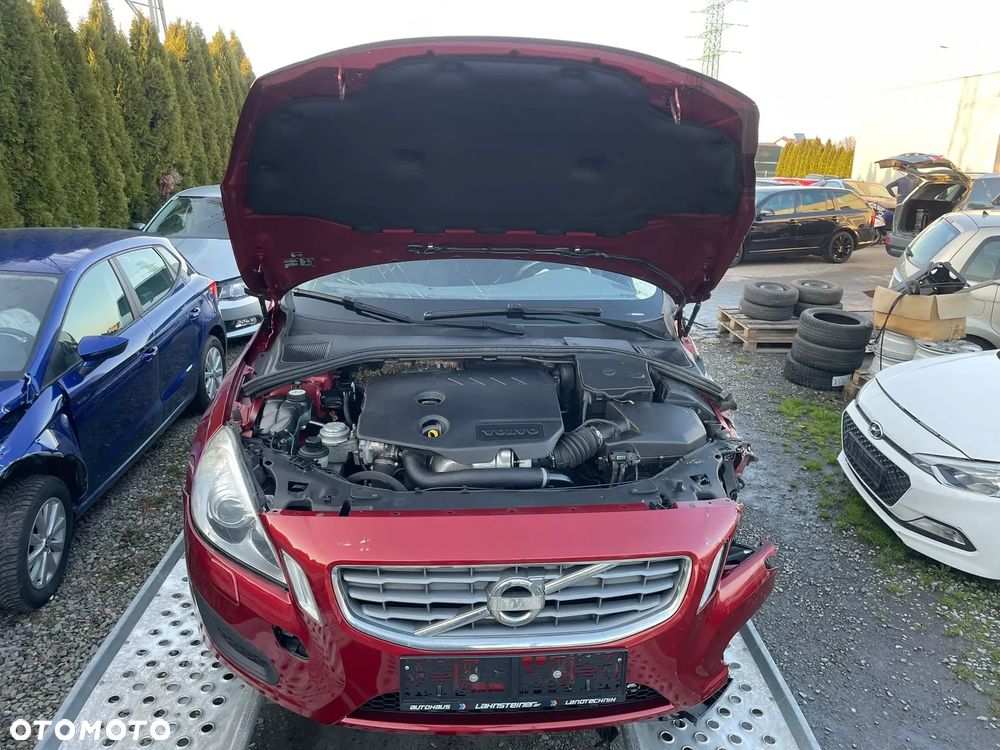 Volvo V60 D2 Momentum - 11