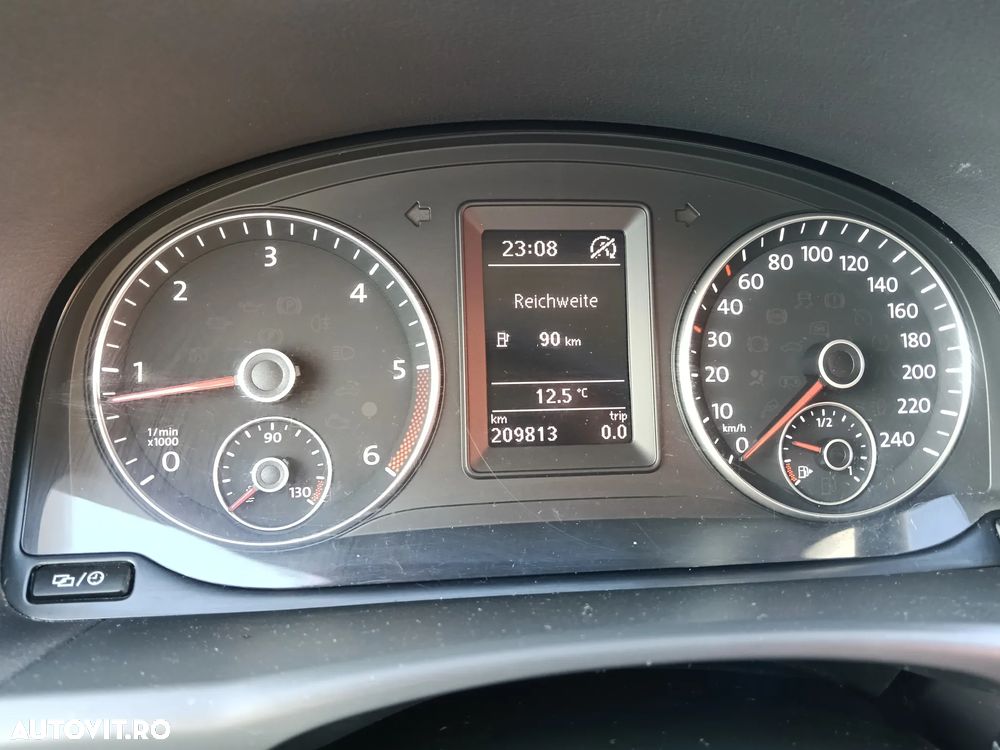 Volkswagen Touran 1.6 TDI DPF MATCH - 11