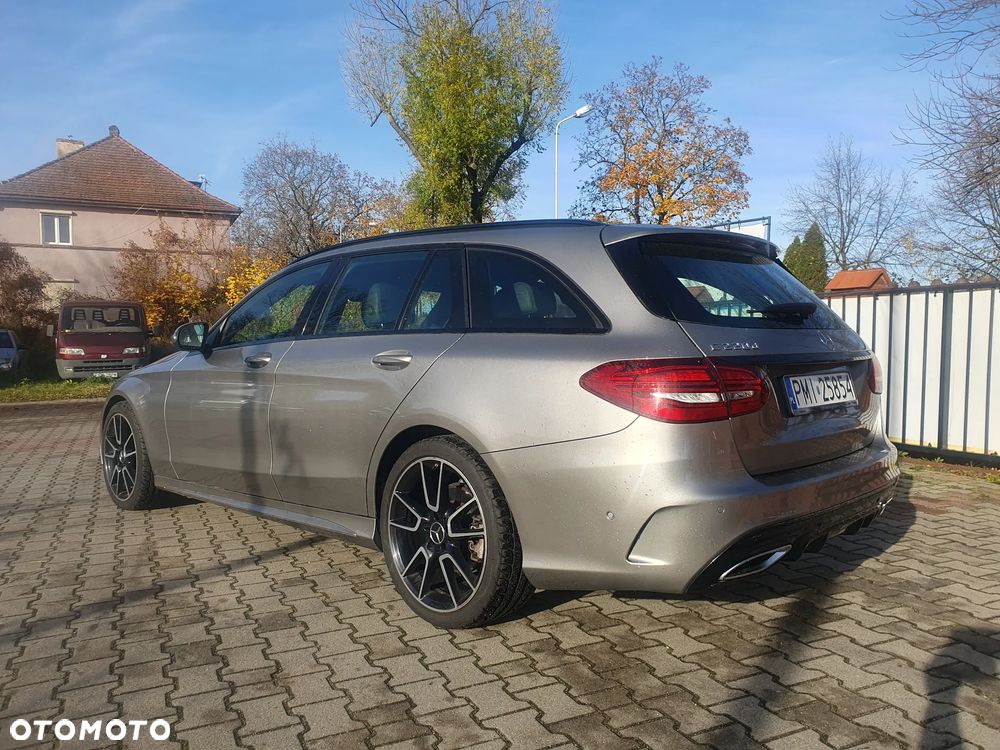 Mercedes-Benz Klasa C 220 d 4Matic T 9G-TRONIC AMG Line - 8