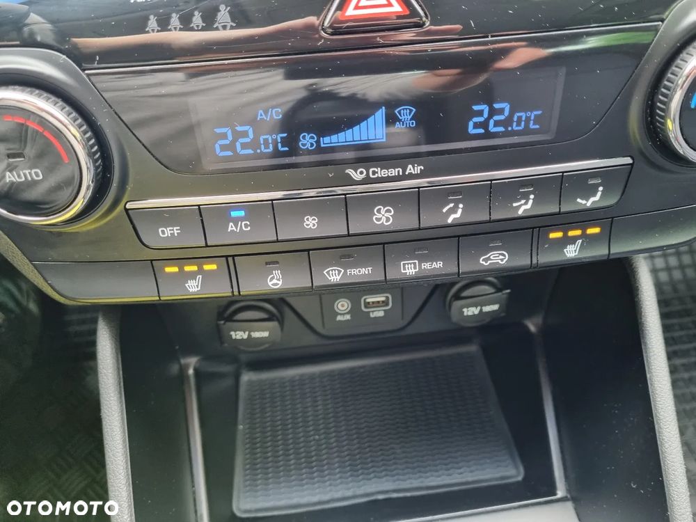 Hyundai Tucson blue 1.7 CRDi 2WD Style - 16
