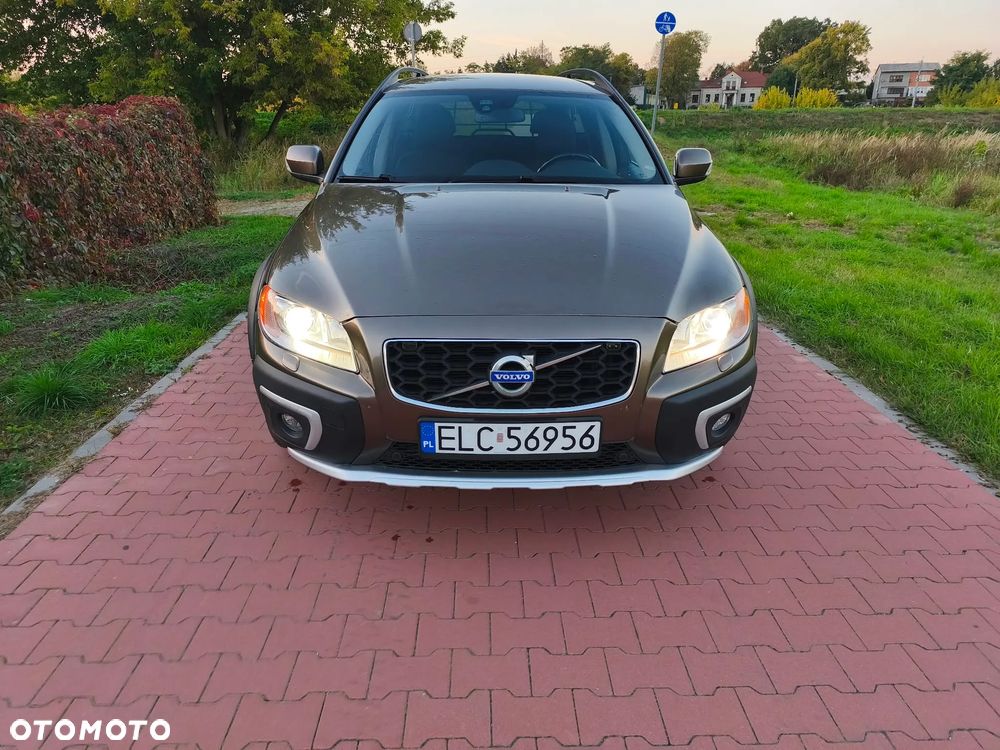 Volvo XC 70 2.4D AWD Kinetic - 1