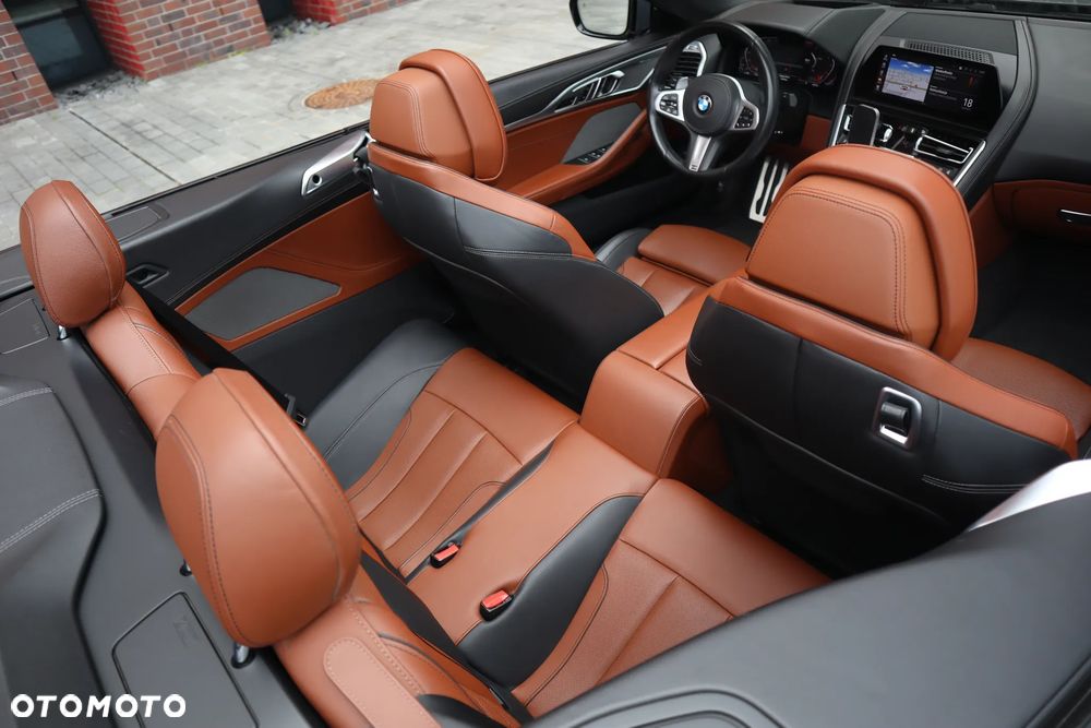 BMW Seria 8 840i - 21