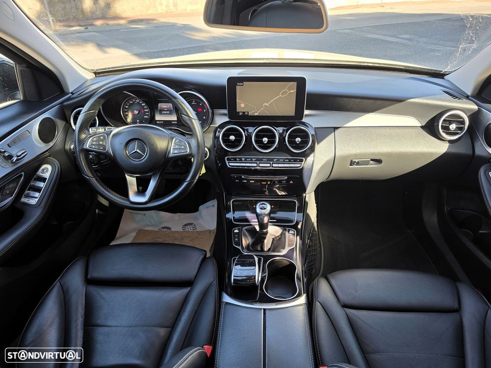 Mercedes-Benz C 220 Station CDI DPF BlueEFFICIENCY Avantgarde Edition - 12