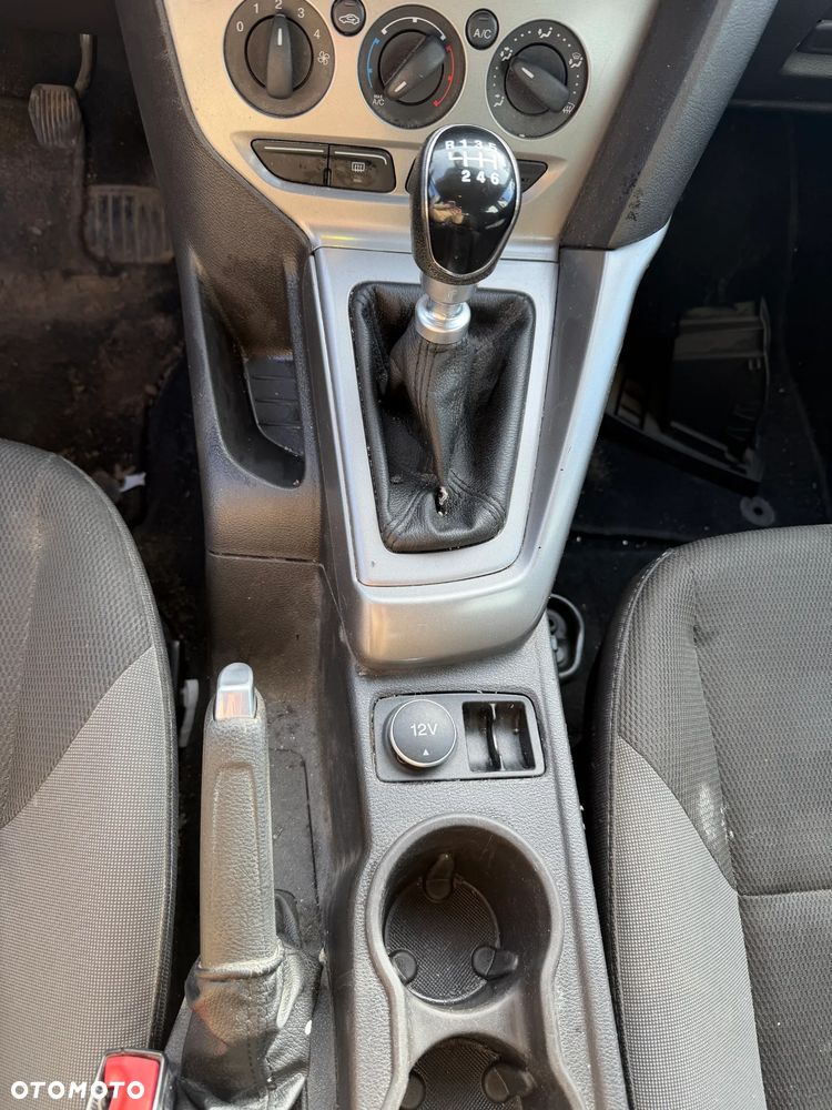 Ford Focus - 12