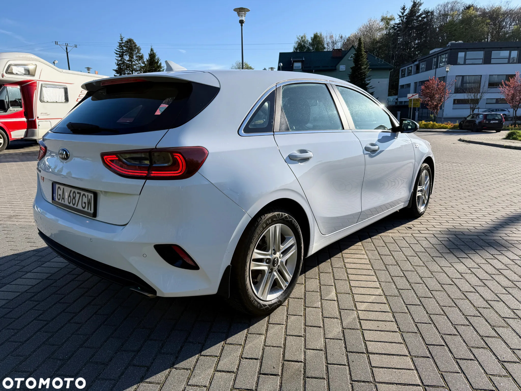 Kia Ceed 1.6 CRDi SCR M - 3
