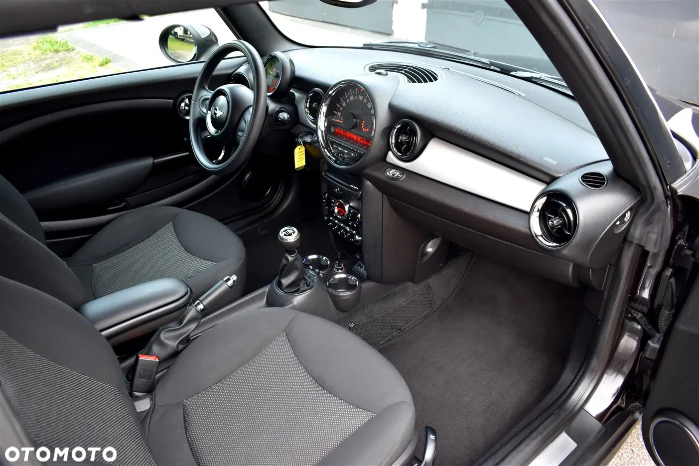 MINI Cooper Standard - 23