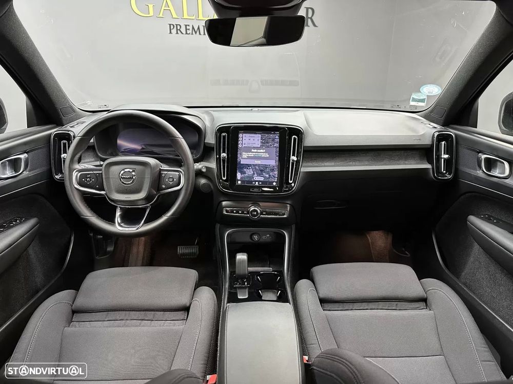 Volvo XC 40 Recharge Core - 16