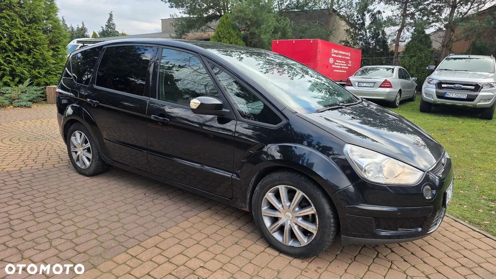 Ford S-Max - 13
