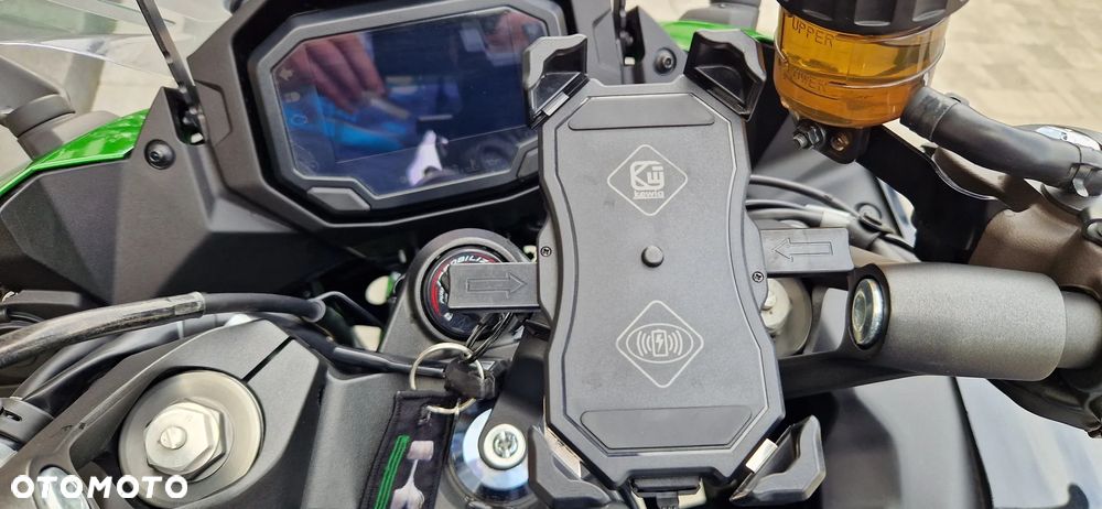 Kawasaki Ninja 1000 SX - 11