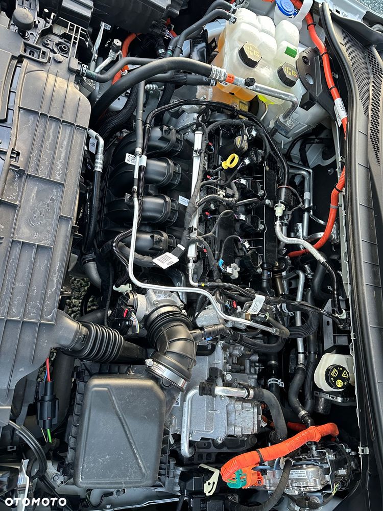 Ford Kuga 2.5 FHEV FWD Titanium eCVT - 35