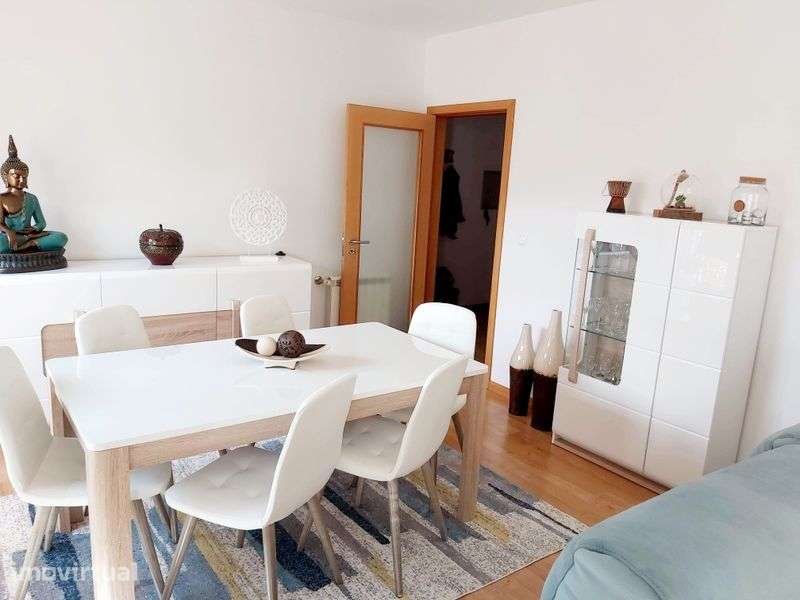 T1 Mobilado com 86 m², 2 Varandas e Garagem | Ermesinde - Grande imagem: 2/12