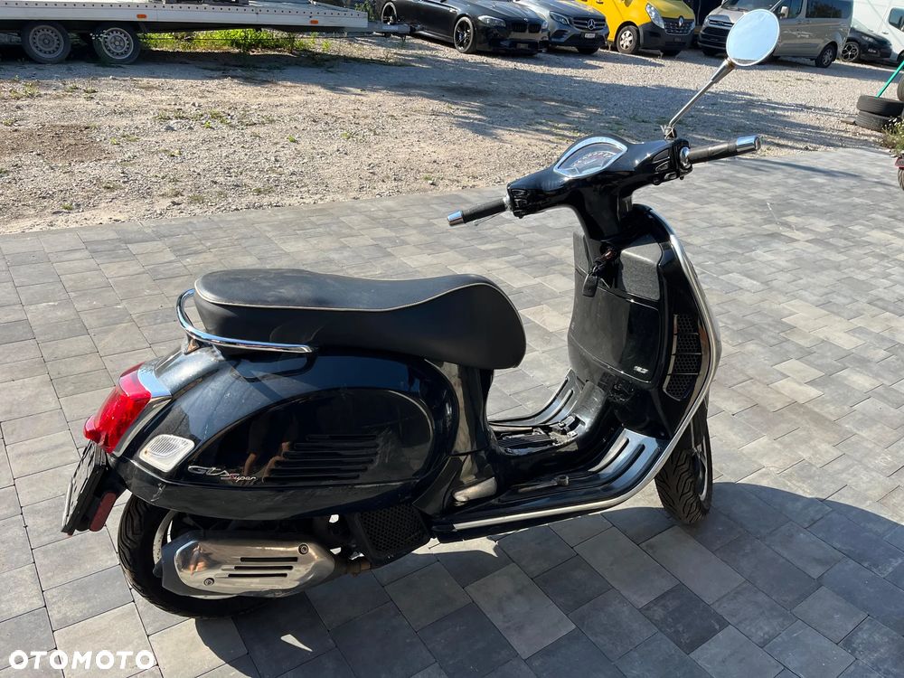 Vespa GTS - 5