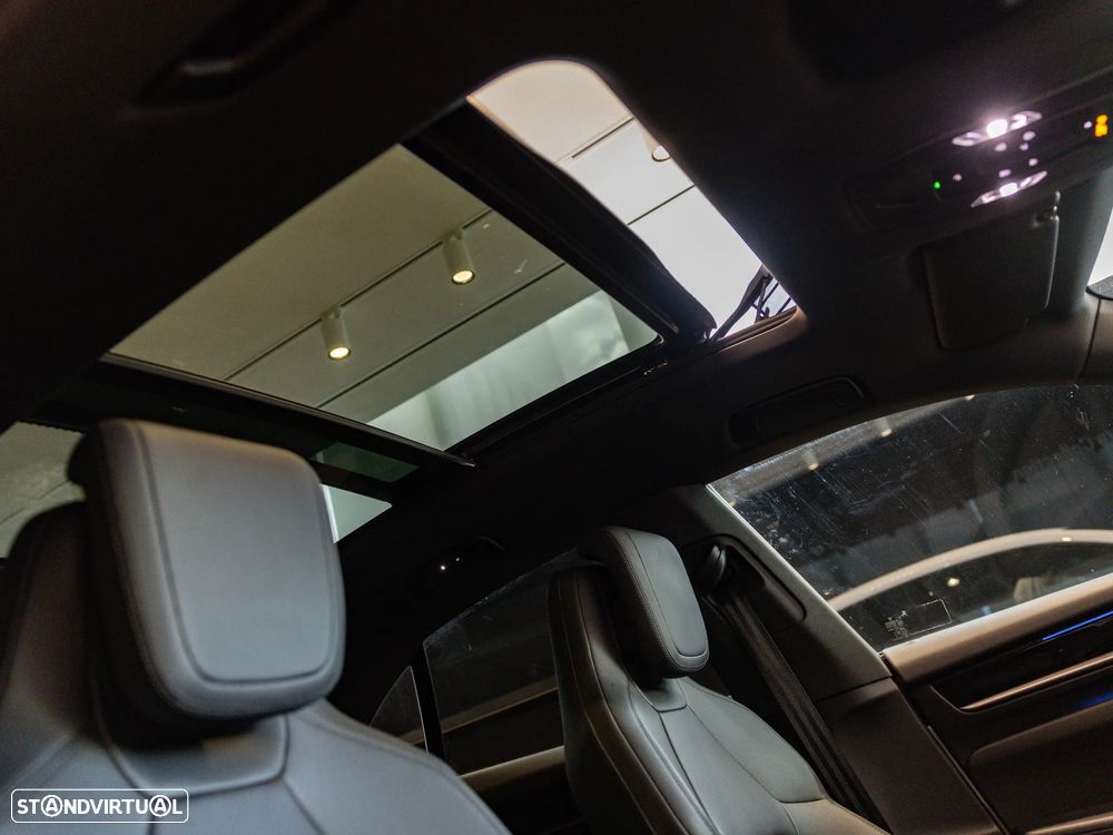 Porsche Macan Electric - 41