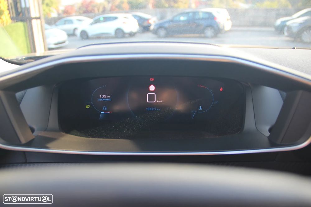 Peugeot 2008 PureTech 100 Stop&Start Allure Pack - 13