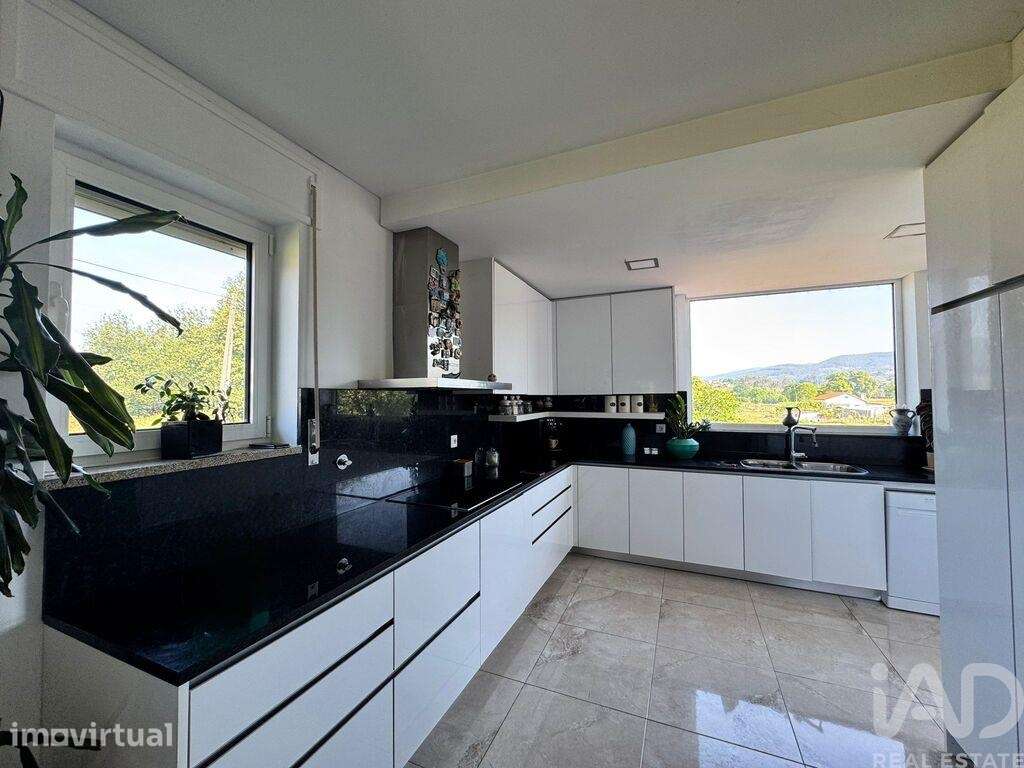 Casa / Villa T6 em Ribeira de 185 m2 - Grande imagem: 5/18