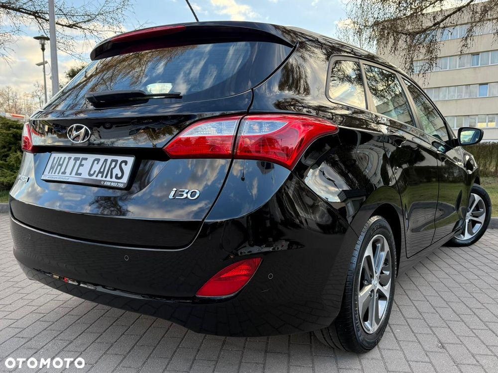 Hyundai i30 1.4 Passion - 21